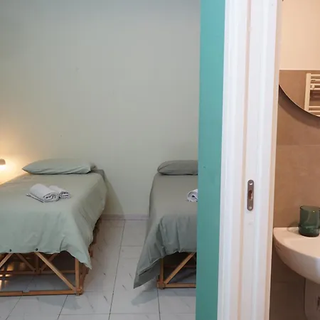 Casa Base בית הארחה *