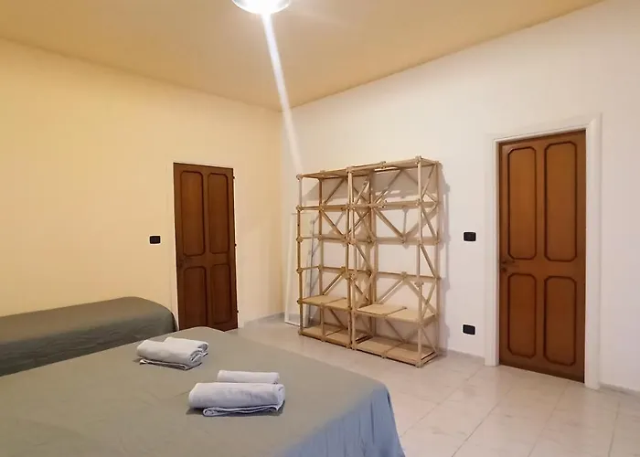 Casa Base ゲストハウス *