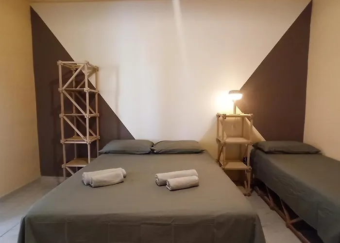 Casa Base * バーリ